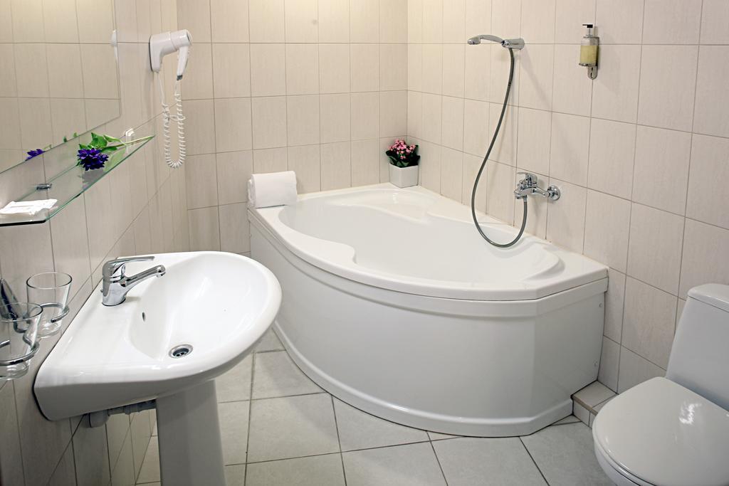 Hotel Promenada Klaipėda Habitación foto