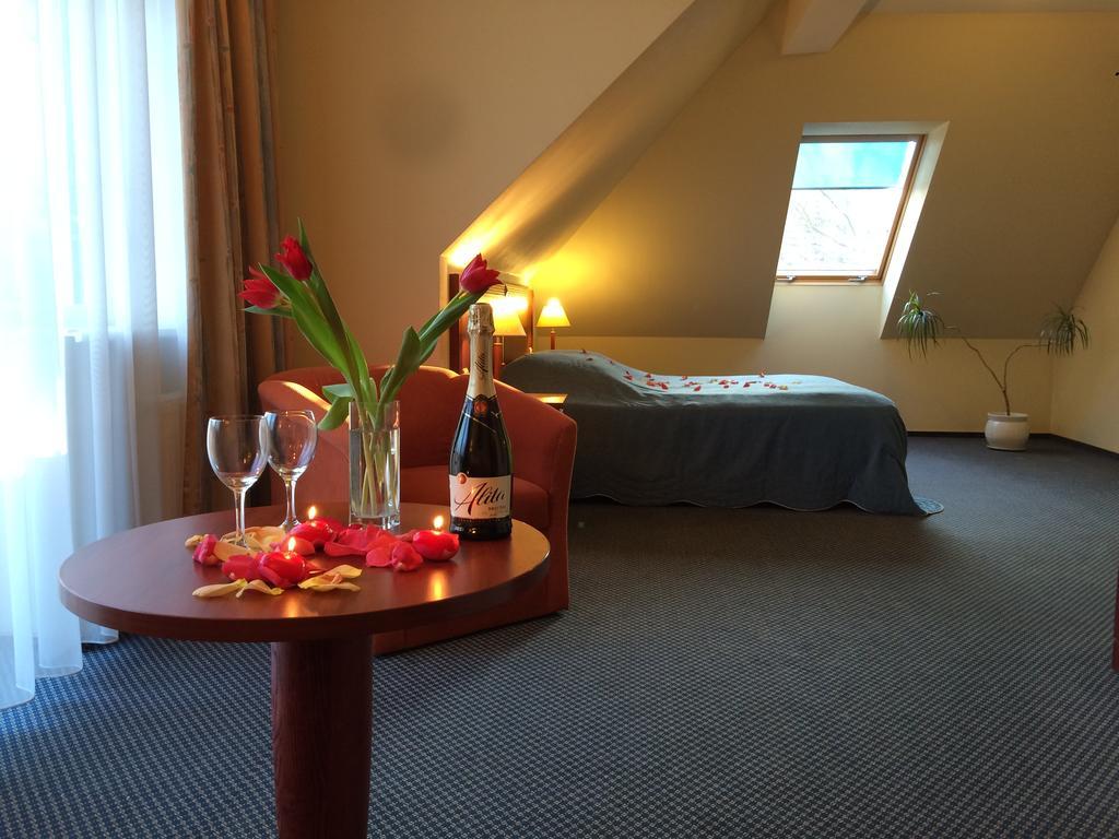 Hotel Promenada Klaipėda Habitación foto