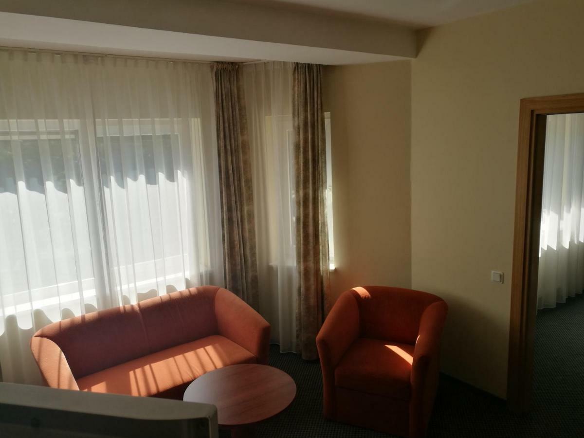Hotel Promenada Klaipėda Exterior foto